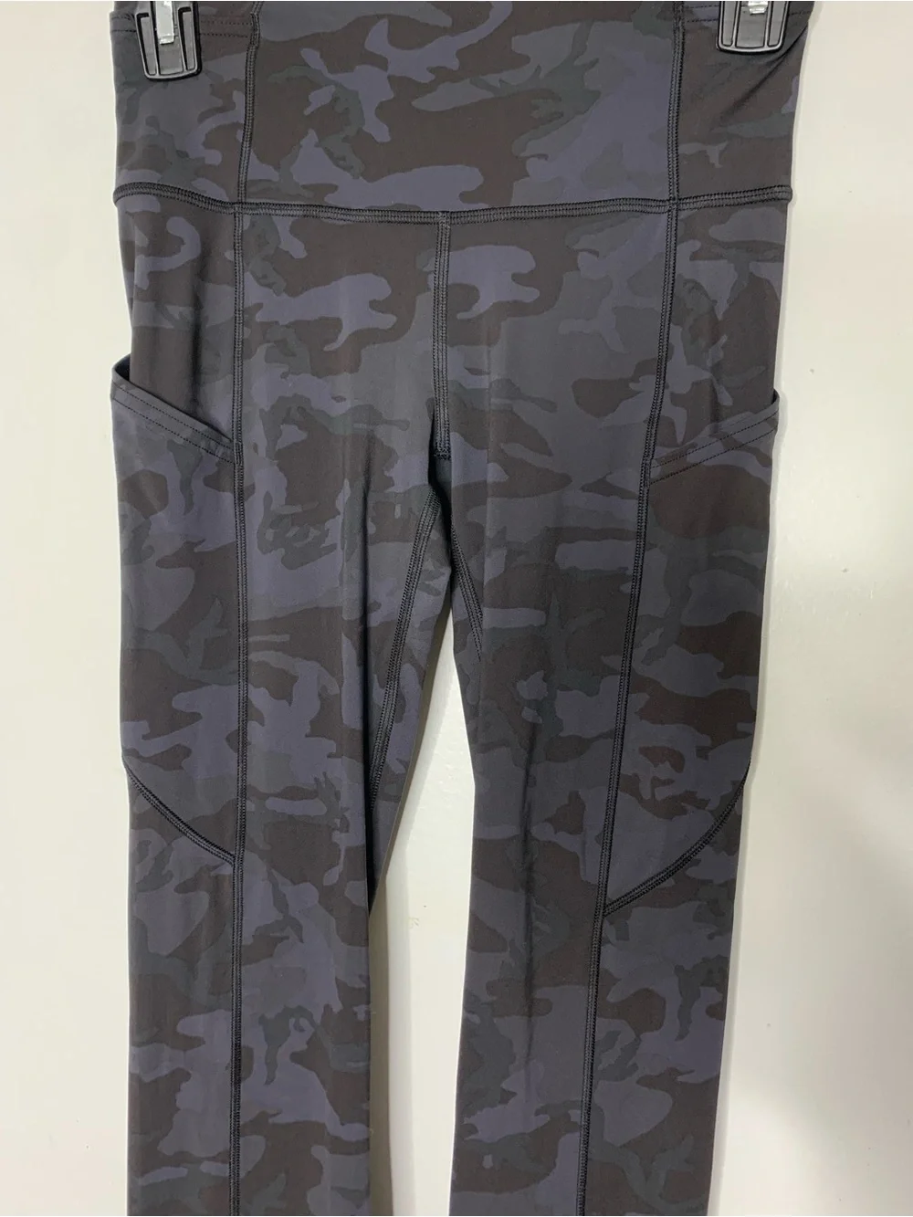 Lululemon Fast and Free Tight ll 25” inseam Incognito Camo Multi Grey size 4